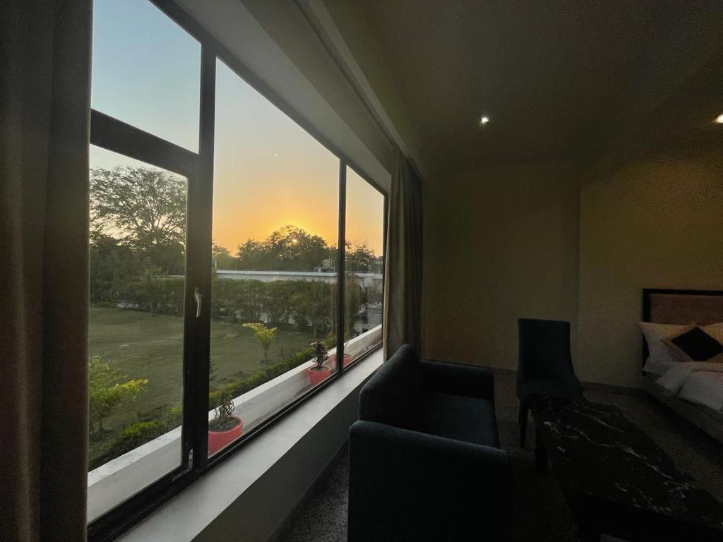 Gautam Hotels & Resorts Khajuraho Exterior photo